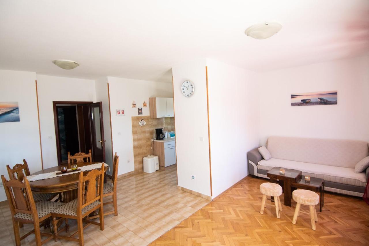 Apartmani Ivana 2 Kaštela Zewnętrze zdjęcie