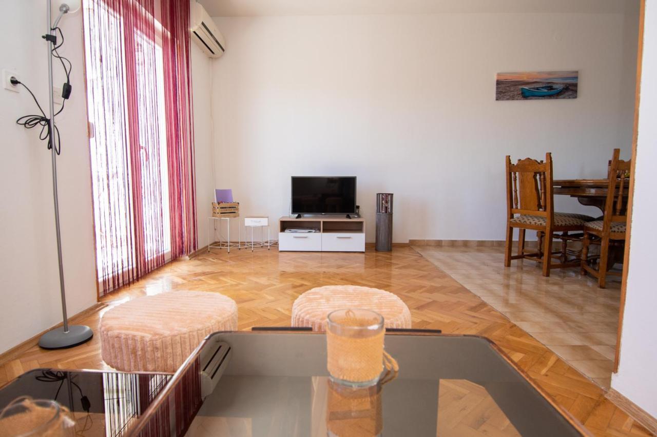 Apartmani Ivana 2 Kaštela Zewnętrze zdjęcie