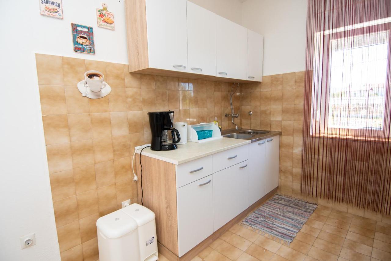Apartmani Ivana 2 Kaštela Zewnętrze zdjęcie