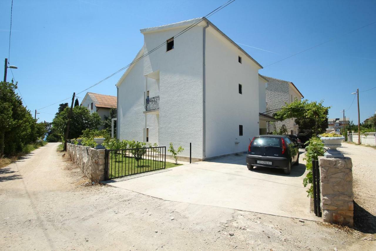 Apartmani Ivana 2 Kaštela Zewnętrze zdjęcie